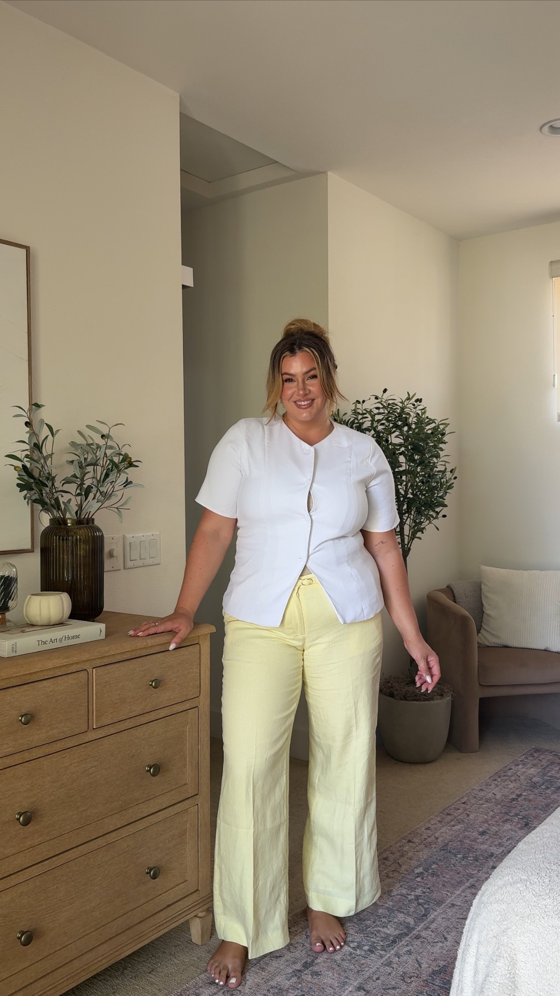 Summer workwear 🌼 wearing an xl in the top & 33 long in the pants. both the top & bottom need to be sized up. the top has stretch but if your big chested it’ll gap!

#LTKSummerEdit #LTKWorkwear #LTKMidsize