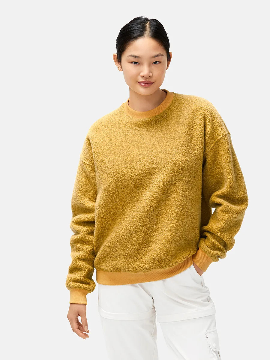 MegaFleece SweatshirtA Heart | Outdoor Voices