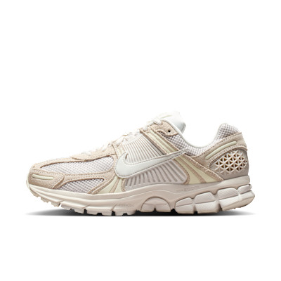 Nike Zoom Vomero 5 Women's Shoe with Reflective Accents | Nike (US)