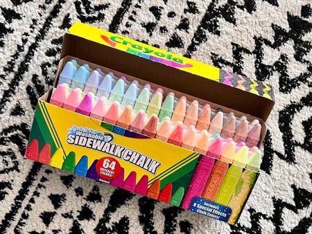 🙌 It's BACK! The giant box of the BEST sidewalk chalk just restocked for under $10! Always goes fast! Check it out ⬇️! 
#ad #targetpartner

#LTKkids #LTKsalealert #LTKSeasonal