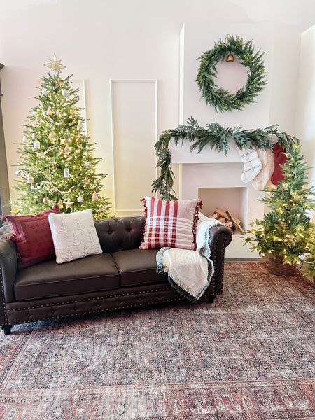 🎄🎅🏻 Summit Santa: Shop the Set! 🎅🏻🎄

I was thrilled to have to opportunity to set the scene for Santa this year at the Summit! I wanted to do something a little different than the typical Santa scene and something a little more elegant & modern! 

Christmas Tree, Christmas Throw Pillows, Christmas Throw, Holiday Wreath, Holiday Garland, Christmas Stockings, Beaded Garland,  Neutral Christmas Ornaments, Leather Sofa, Boho Rug

#LTKSeasonal #LTKhome #LTKHoliday