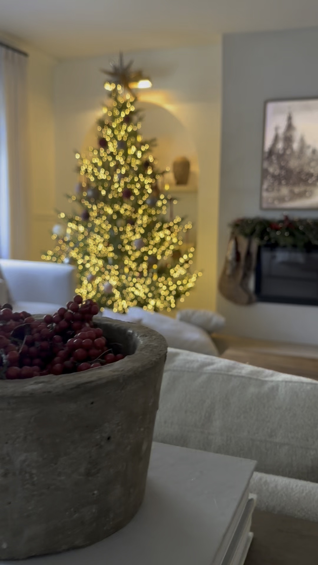 Christmas tree and Christmas living room inspiration! 

#LTKHoliday #LTKHome #LTKStyleTip