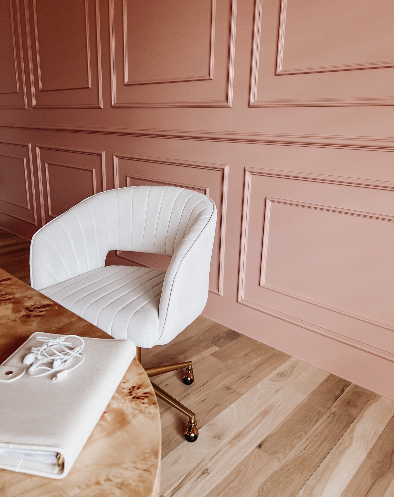 Amazon home office chair. Price reduced. #amazon #homeoffice #homedecor

#LTKFind #LTKhome