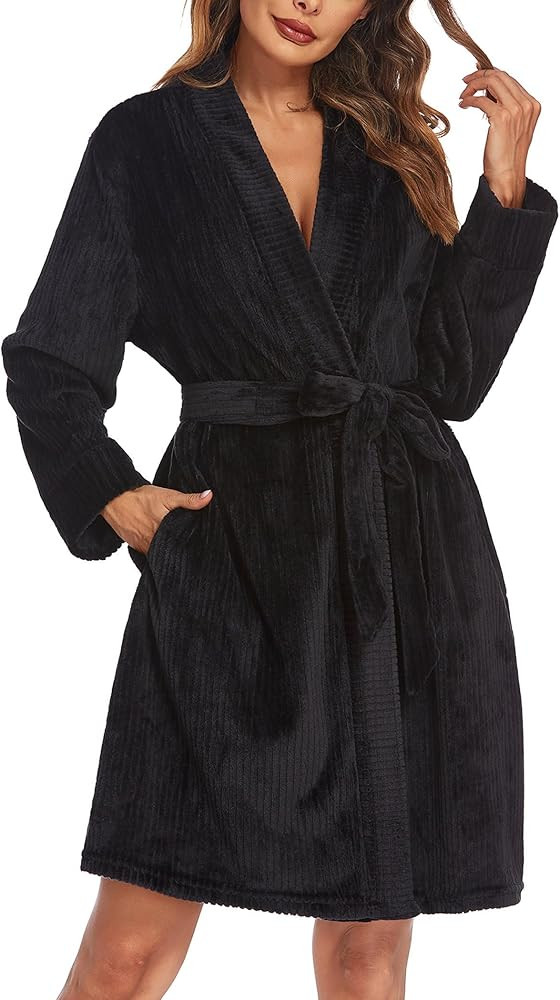 Ekouaer Women's Robes Short Plush Bathrobe Knee Length Warm Soft Jacquard Robe Winter House Coat ... | Amazon (US)