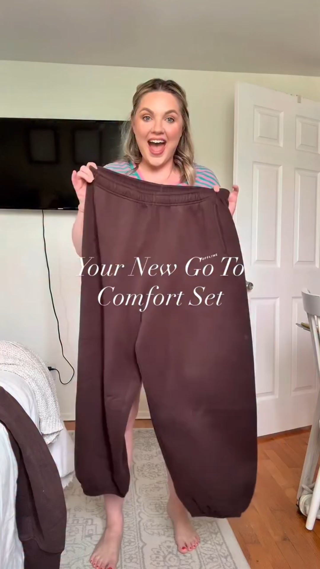 One of my favorite things in life is comfort clothes. It can be any article of clothing. But when you put it on, you just feel at ease. I have a few comfort t-shirts, sweat pants, and sweatshirts. 

I can already tell you this set is going to be a new comfort item for me. It’s extra snuggly, perfect for a crisp football Sunday. This color is 12/10 for your fall wardrobe. The joggers run large, so I sized down to a Medium, but stayed TTS in the crew - - large