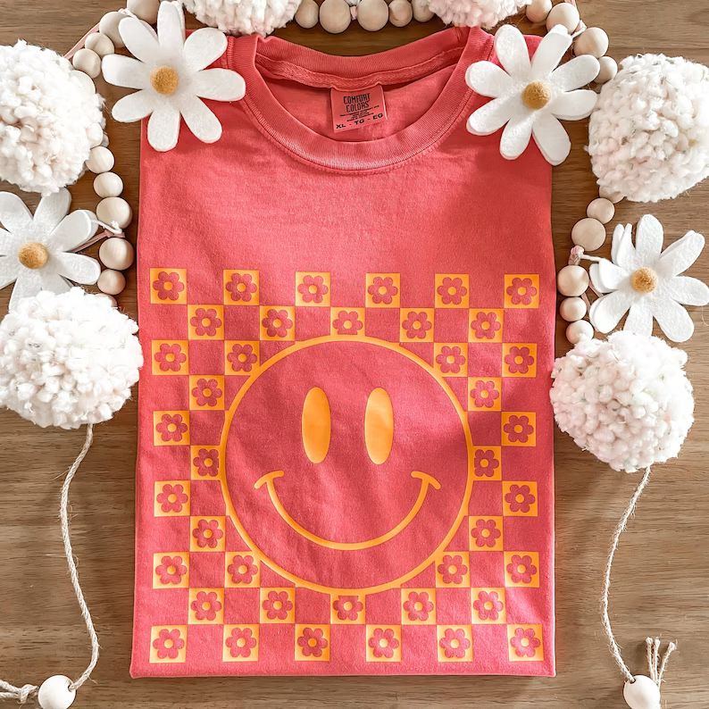 Checkered Smiley Flower Tee, Adult Unisex Comfort Colors T-Shirt, Watermelon, Short Sleeve, Women... | Etsy (US)