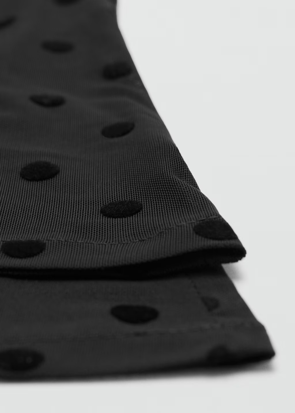 Lang gepunktete Handschuhe | Mango EU