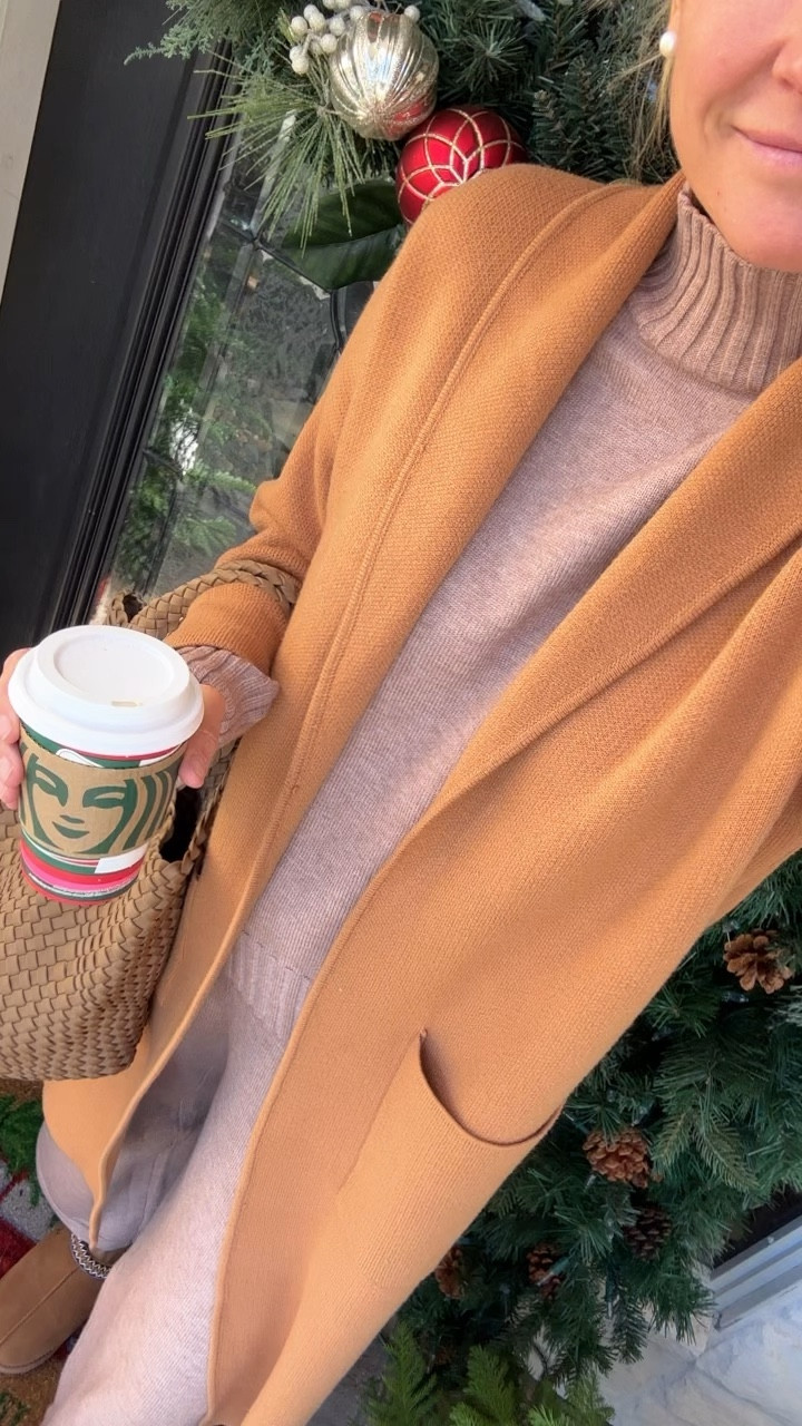 Lounge set
Travel outfit
Long cardigan
Uggs
Winter outfit


#LTKfindsunder50 #LTKtravel #LTKfindsunder100