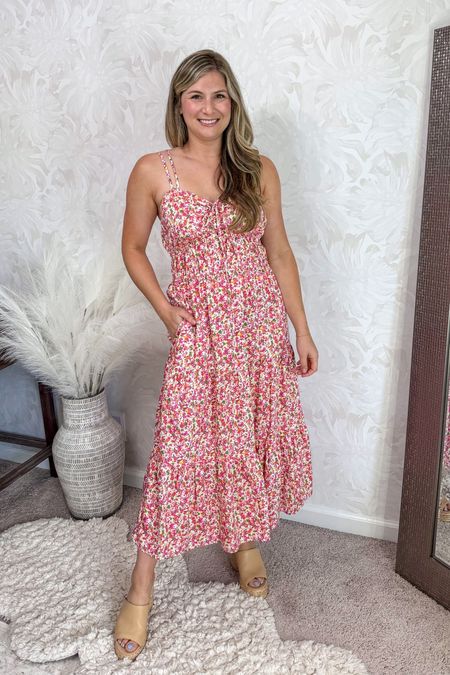 Walmart summer dress 
Flowy casual summer dress floral with pockets only $16 

#LTKStyleTip #LTKFindsUnder50 #LTKSaleAlert