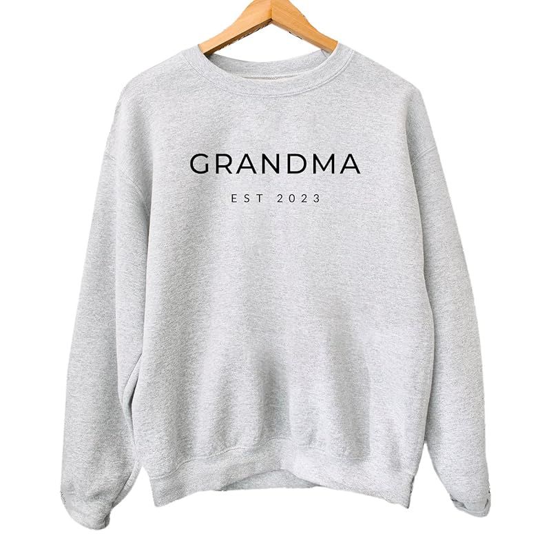 Grandma Custom Est year Women's Long Sleeve Crewneck Sweatshirt, Grandma Letter Print Graphic Shi... | Amazon (US)