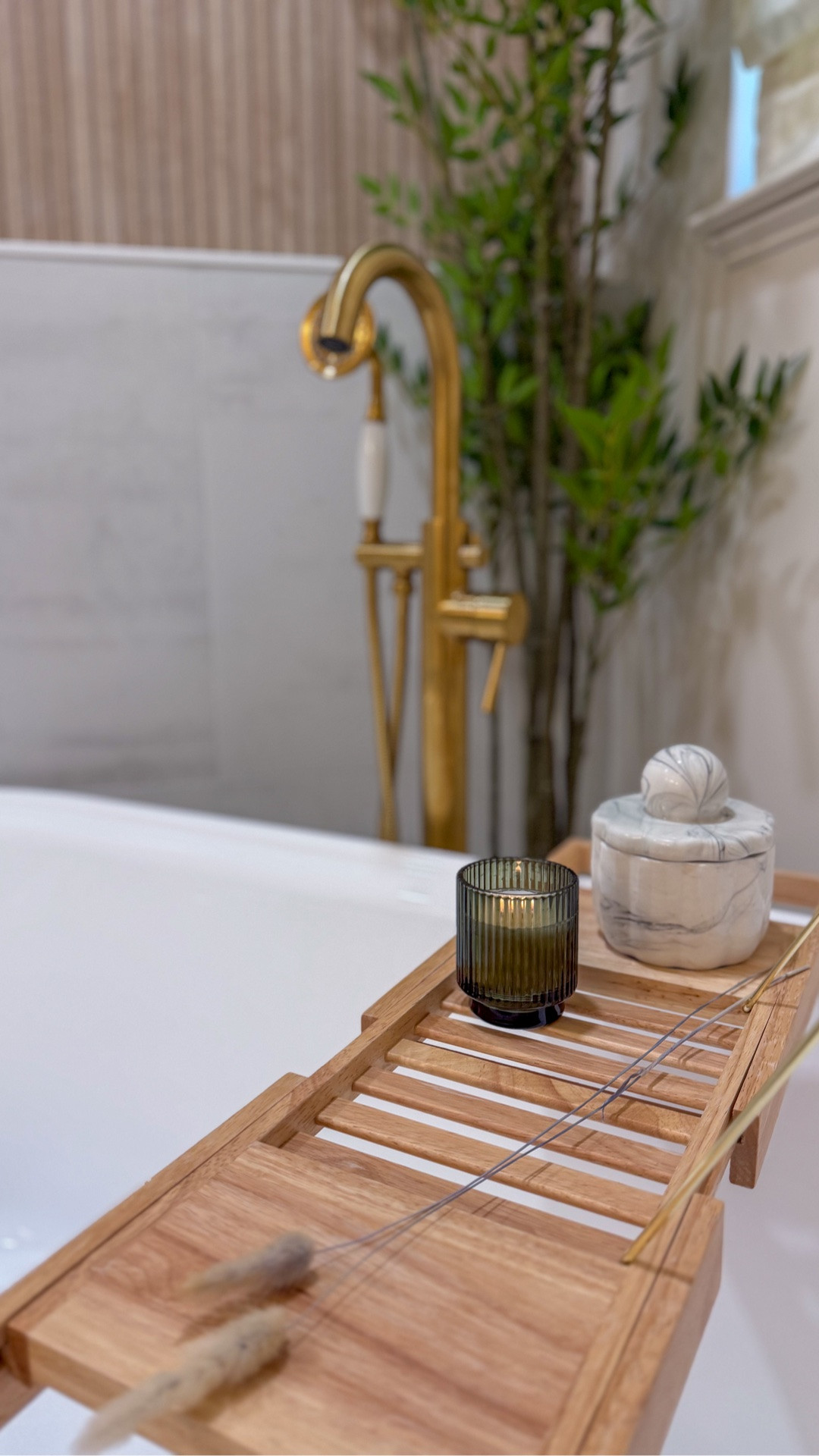 A corner made for unwinding… and ignoring your to-do list for a little while. Between the soaking tub and window view, this setup brings all the feels of a spa day without ever leaving home.

#LTKHome
