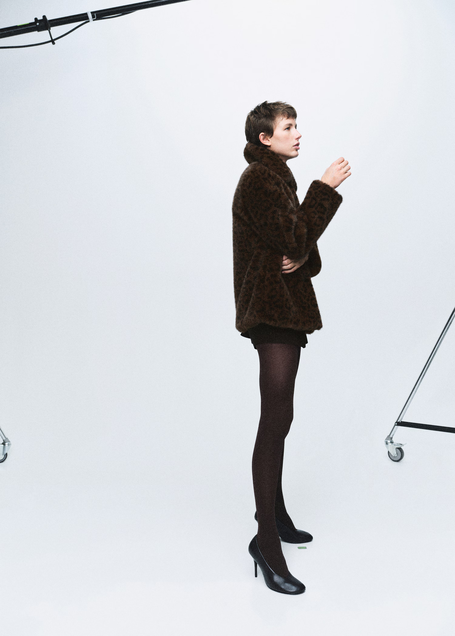 Leopard faux-fur coat | MANGO (UK)