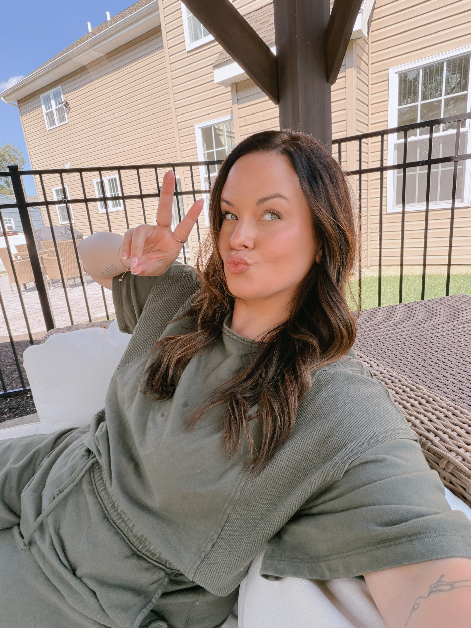 wearing my true size large

#LTKMidsize #LTKmomlife