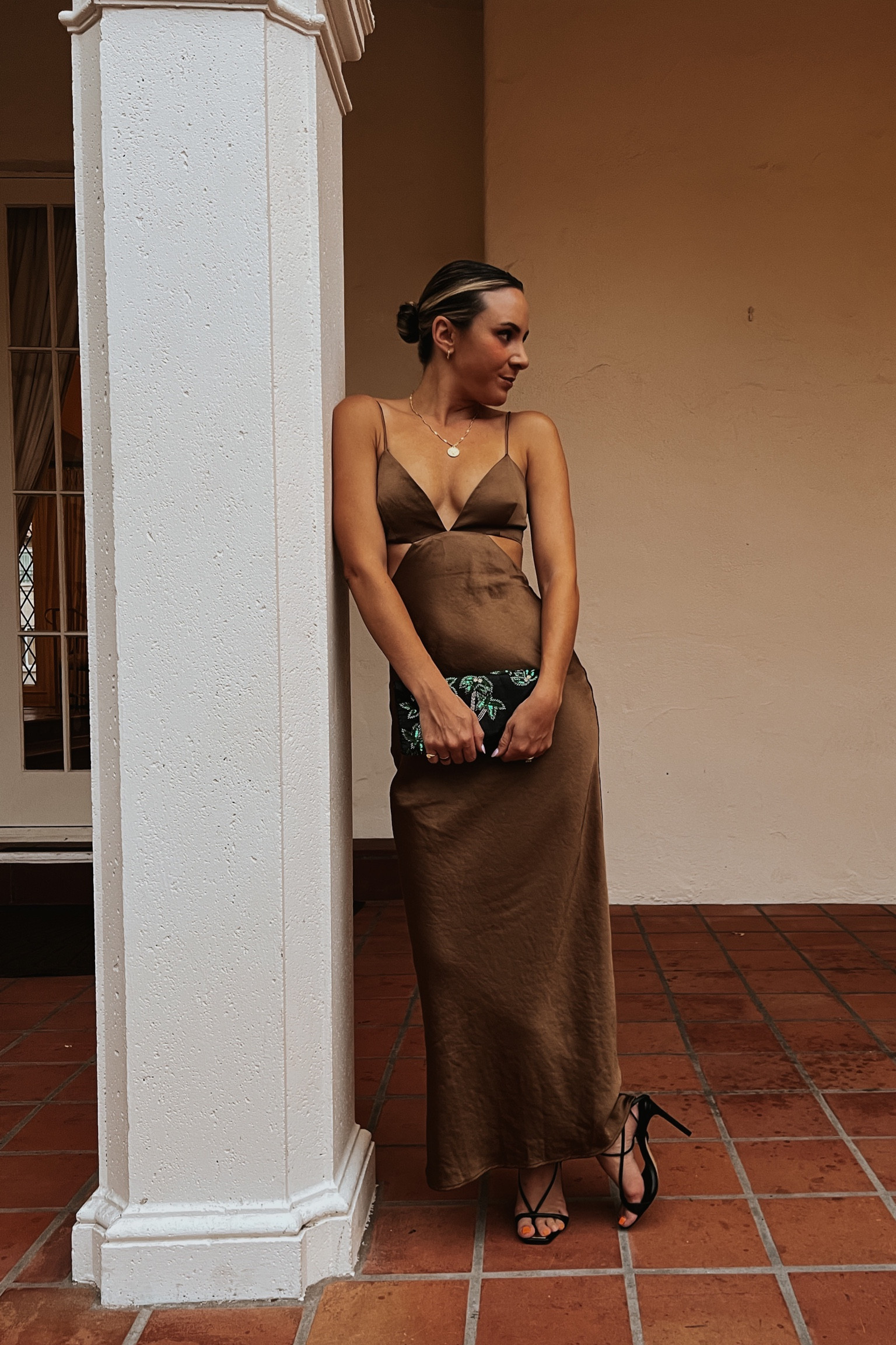 anyone with a fancy event coming up...I gotchu! 

bronze dress, metallic dress, wedding guest dress, cutouts, formal dress

#LTKwedding #LTKfit #LTKHoliday