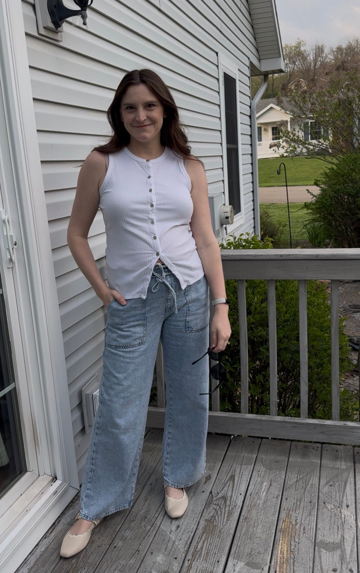 Realistic mom outfit! Three weeks postpartum and finally feeling good in my skin again, this outfit is so comfy and the perfect mix of trendy and classic

#LTKmomlife #LTKootd #LTKdayinmylife