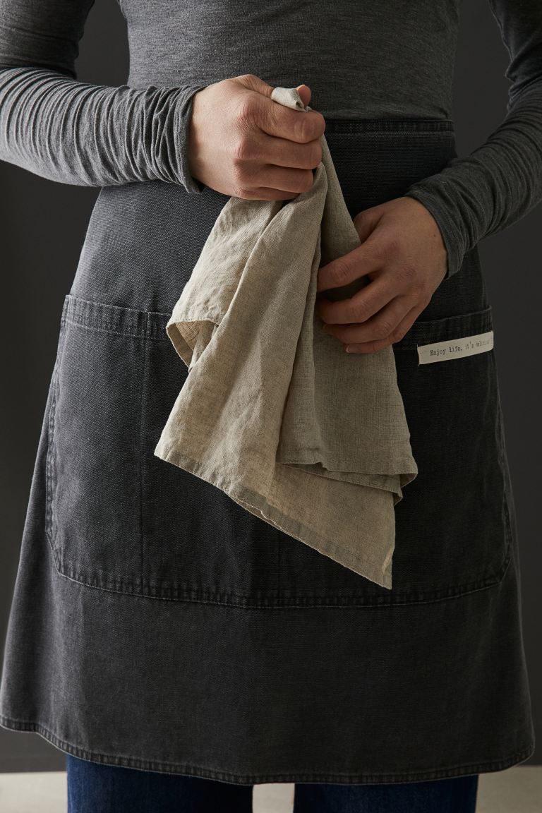 Linen tea towel | H&M (UK, MY, IN, SG, PH, TW, HK)