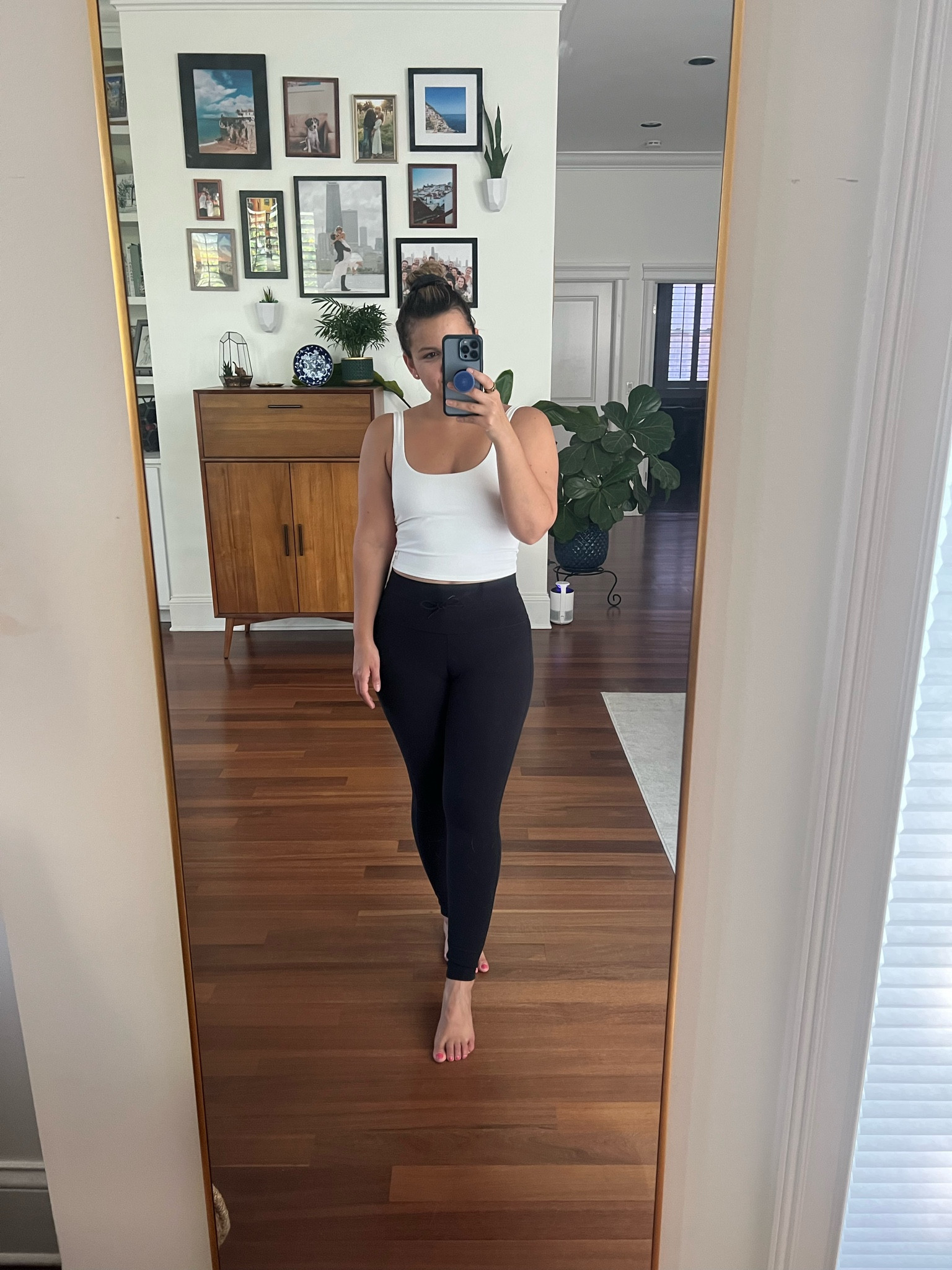 Daily crop - size small
Daily leggings - size small
Both on sale!

#LTKunder100 #LTKFitness #LTKsalealert