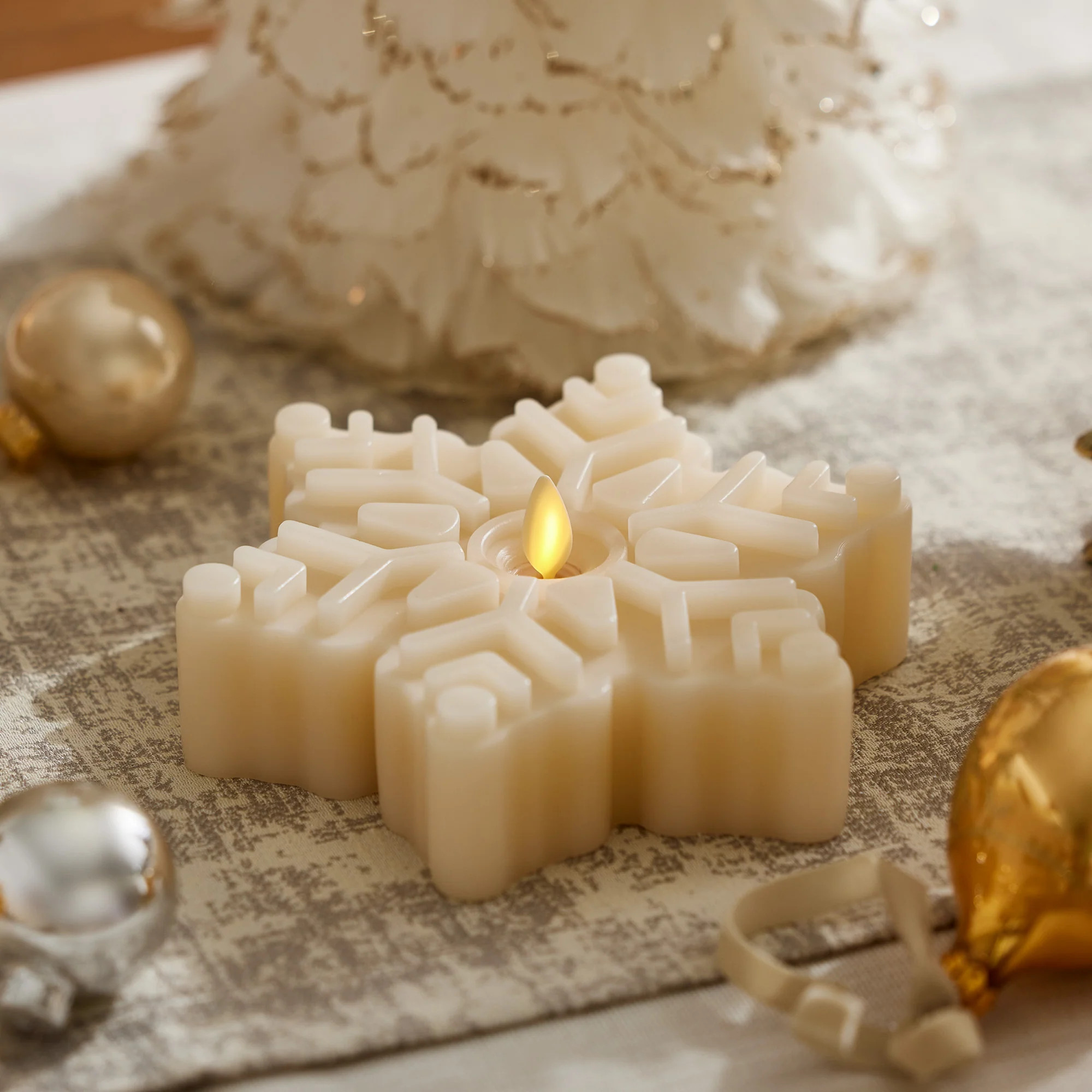 White Swan Flameless Candle Snowflake Tealight | Luminara