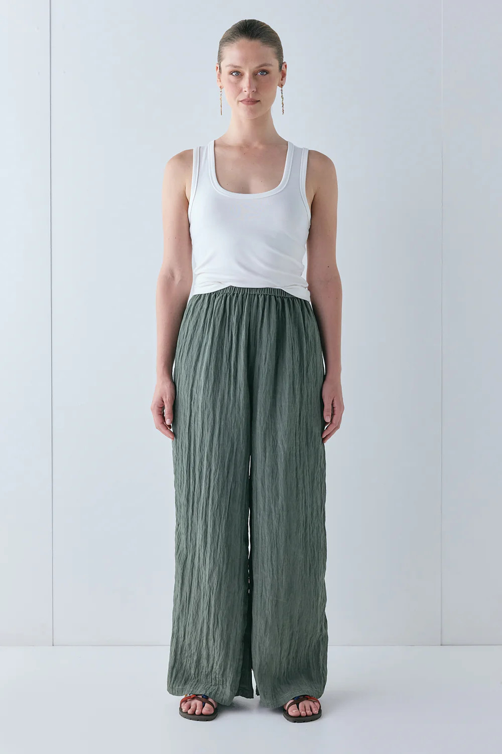 Raya Pants Khaki | VRG Grl