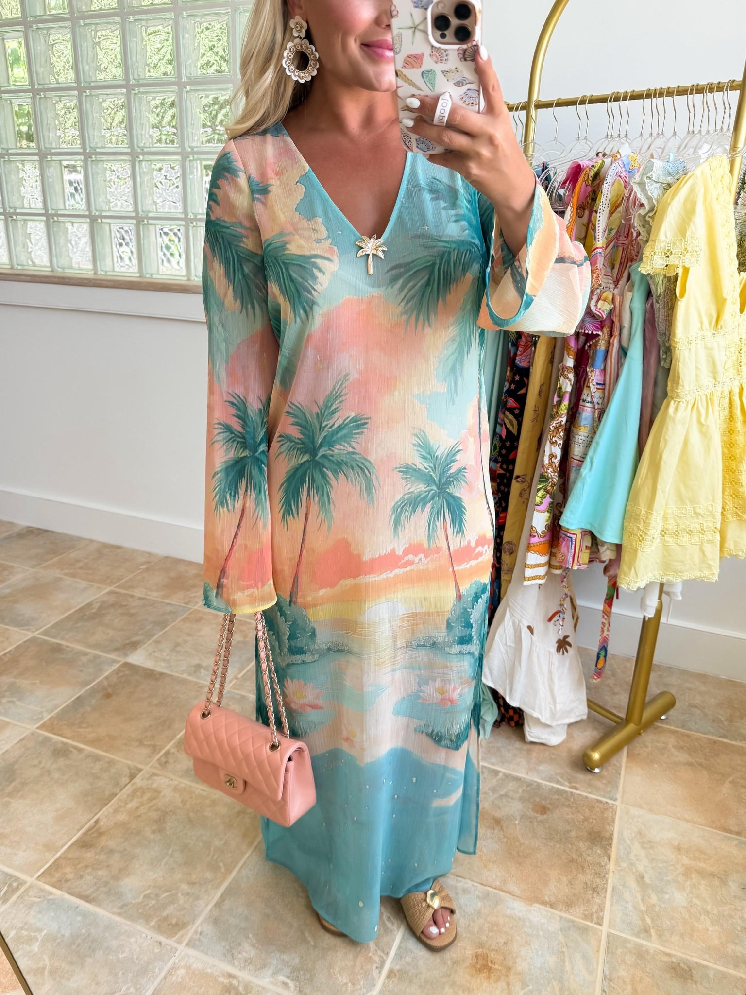 Obsessed with this look! 

 #LTKootd #LTKTravel #LTKgrwm