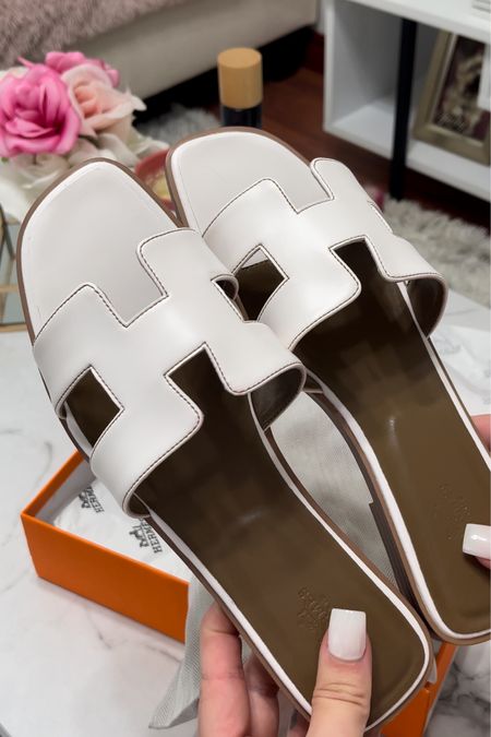 Hermes Oran sandals 

#LTKFind #LTKunder50 #LTKunder100