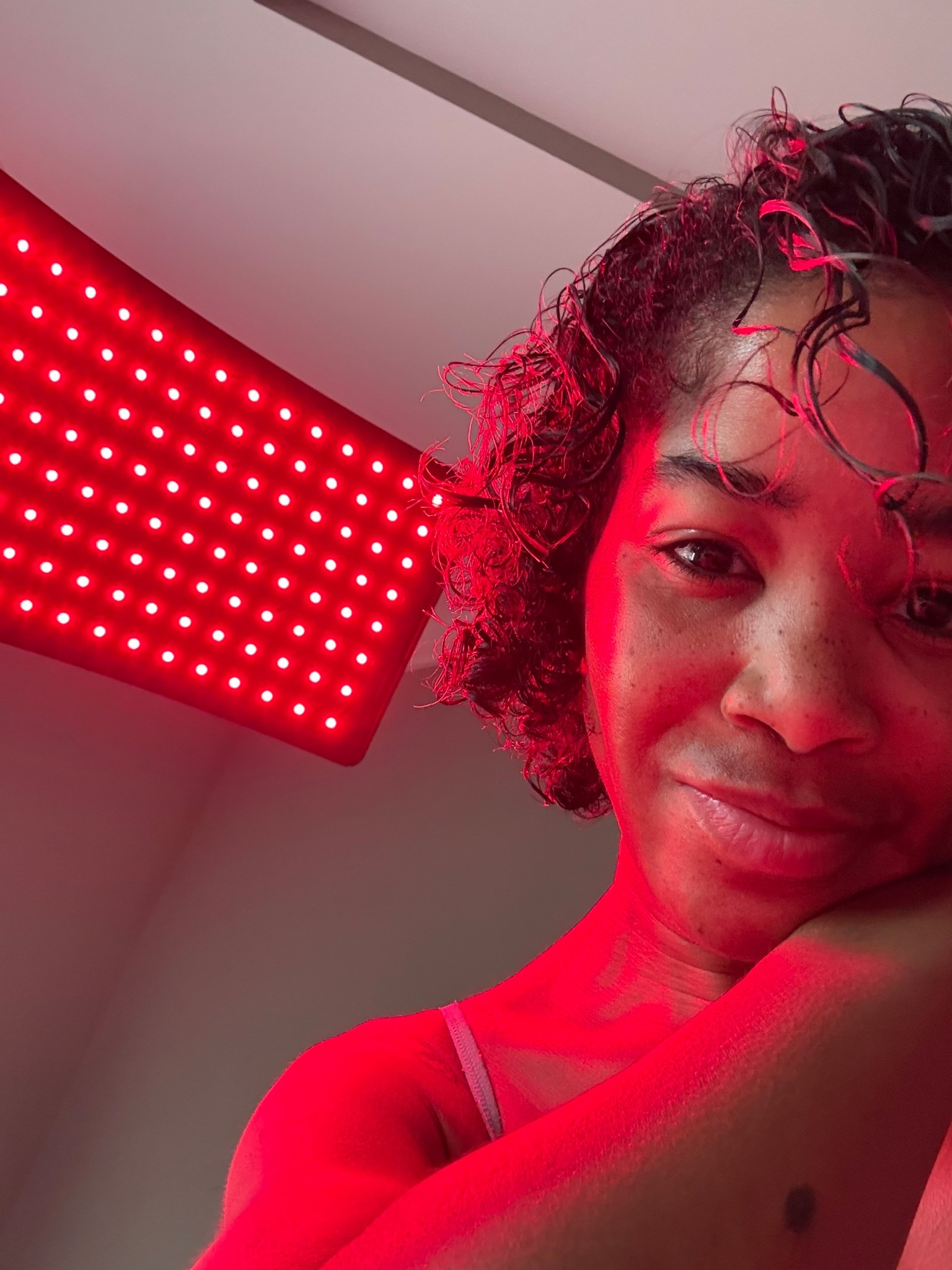 Red light therapy 🚨 

#LTKselfcare #LTKOver40 #LTKdayinmylife