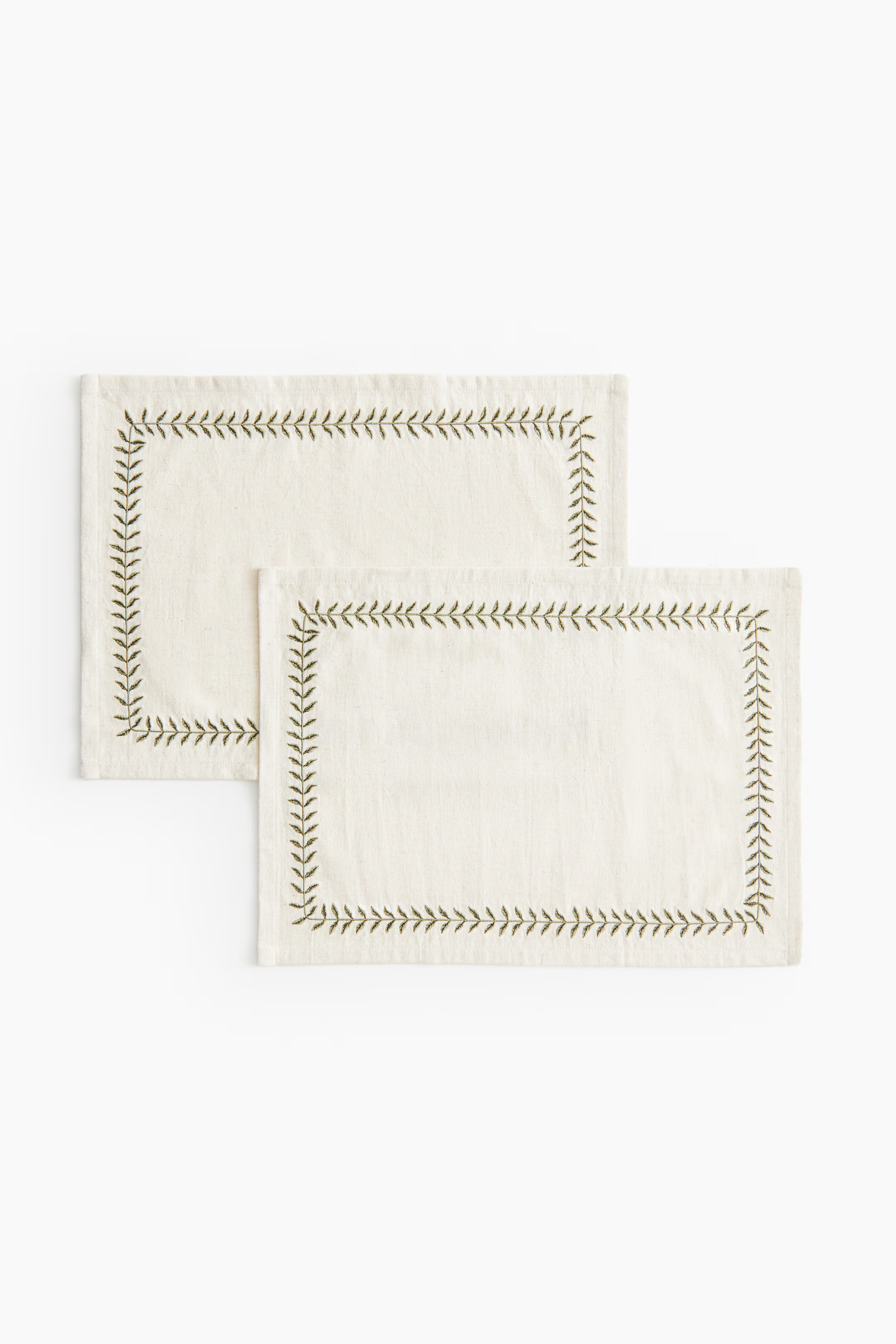 2-pack embroidered linen-blend placemats | H&M (US + CA)
