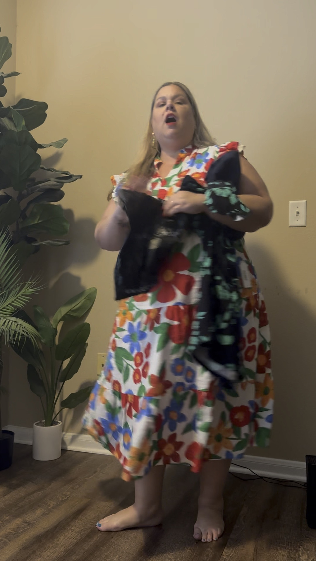 Surprise boxes are back @universalstandard- use my code INFS-AMBSANDAEC and save an extra 10% off your order! Sizes 00-40! 

#universalstandard #usinthewild 

#LTKSaleAlert #LTKPlusSize #LTKSeasonal