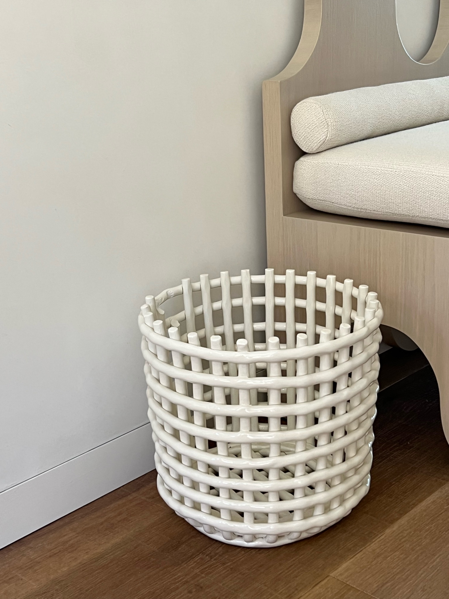 🤍🤎

Home Decor | Organic Modern Decor | Neutral Decor | Neutral Interiors | Ceramic Basket | Decorative Basket | Ceramic Pottery | H&M Home | Target Home Decor | Zara Home | Ferm Living | 

#LTKsalealert #LTKhome #LTKstyletip