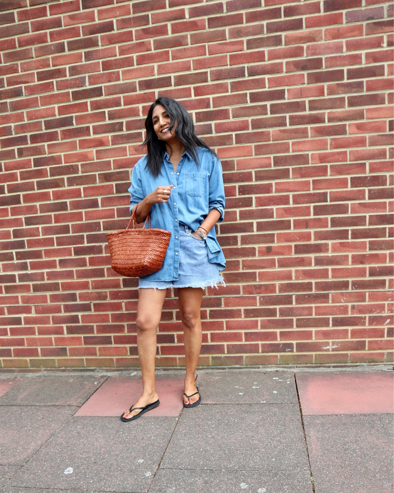 Denim shirt, max shirt, oversized shirt, denim shorts, blue shorts, vintage Levi shorts, flip flops, black flip flops, weave bag, tan bag, Fitflop, Sleepers, Free People, Dragon Diffusion, Lévis, Sezane

#LTKstyletip #LTKeurope #LTKSeasonal