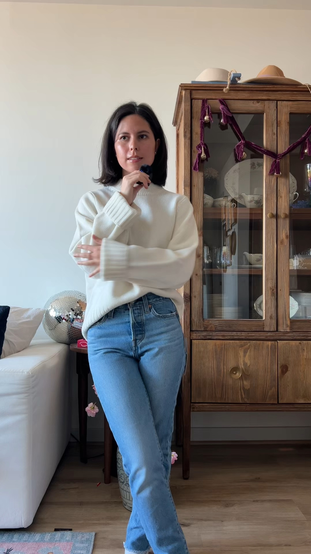 Reformation sweaters, reformation cashmere, reformation dulce sweaters red v neck sweater, white wool sweater, reformation Calloway 

#LTKStyleTip #LTKSaleAlert #LTKWatchNow