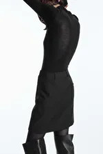 MINI-JUPE PORTEFEUILLE ASYMÉTRIQUE LAINE - NOIR - Skirts - COS | COS (EU)