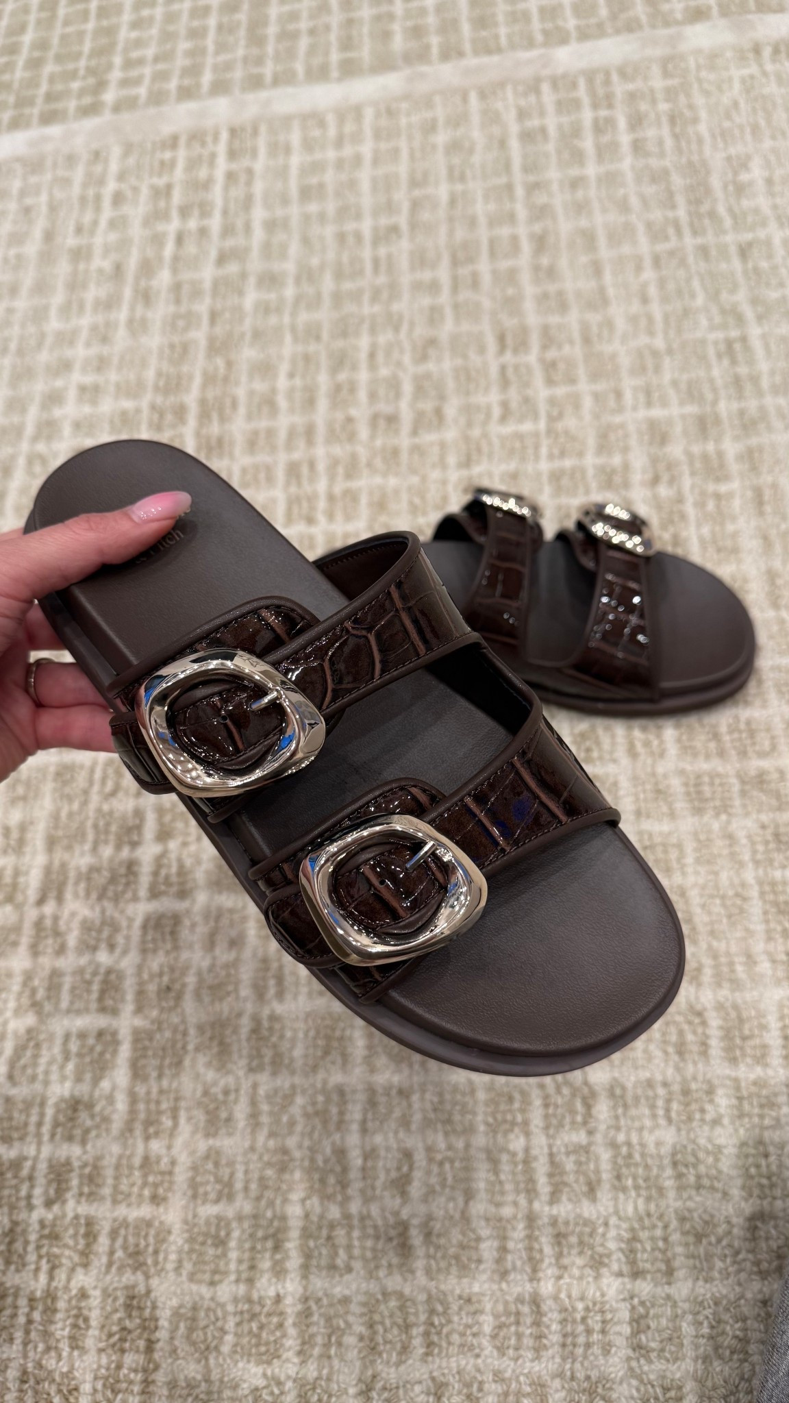 Obsessed with these new sandals from @abercrombie ✨

Spring sandal, Abercrombie sandal, buckle sandals 

#LTKootd #LTKSeasonal #LTKgrwm