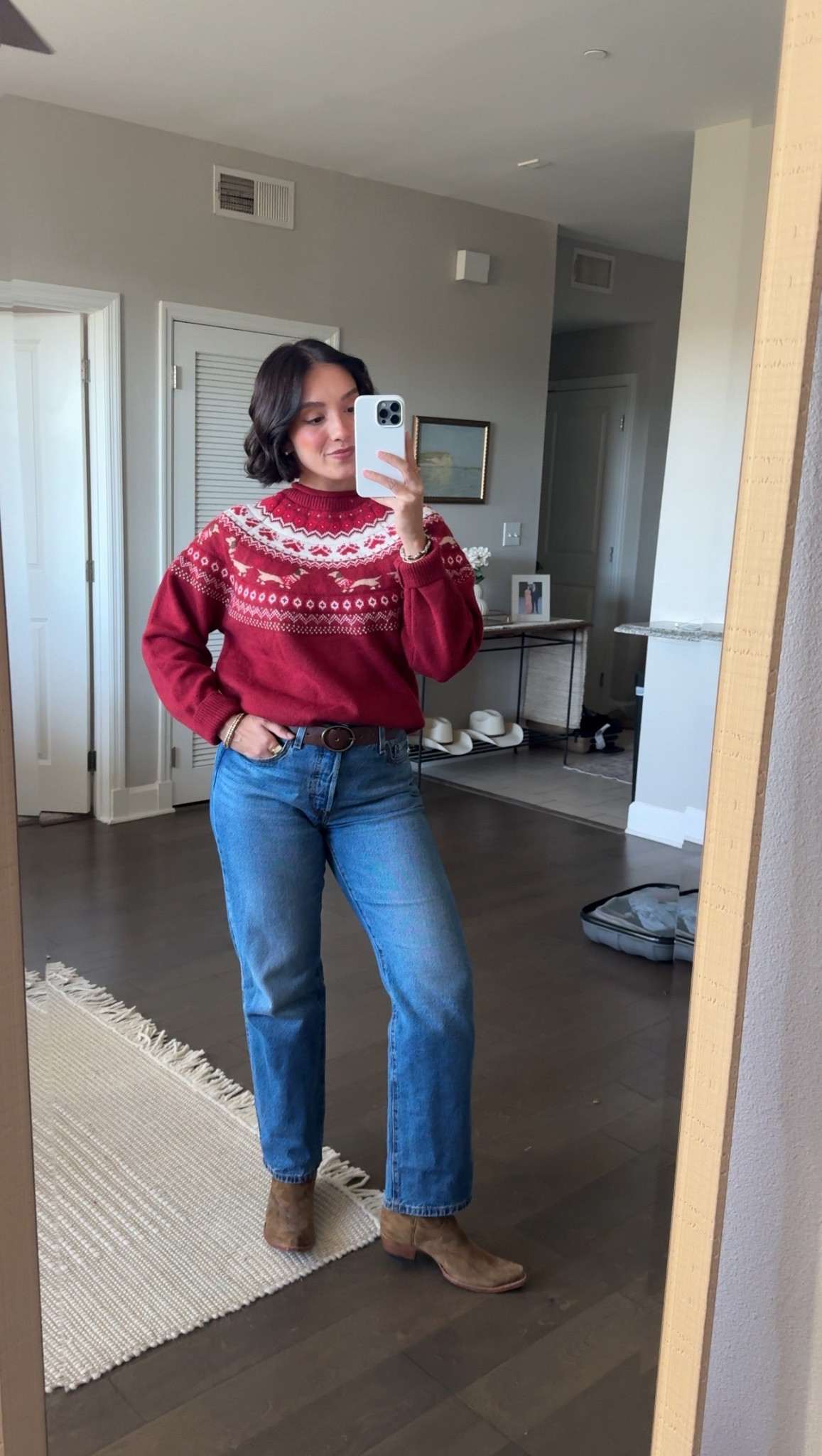 Sweater in M

#LTKHoliday #LTKootd #LTKgrwm