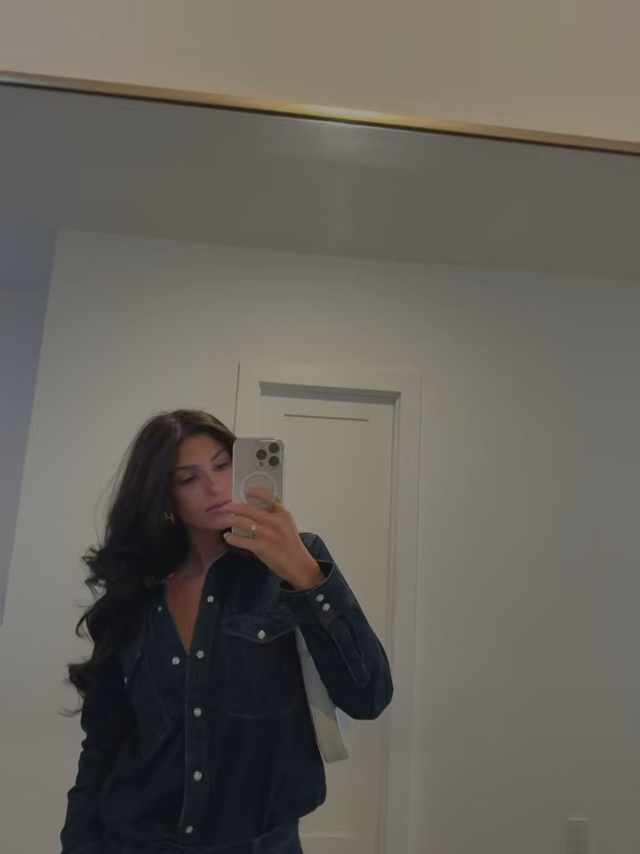 LOVE a denim on denim moment this fall and winter 

abercrombie 
denim 
jeans 
fall outfit 
winter outfit  

 #LTKCyberWeek #LTKSaleAlert #LTKStyleTip