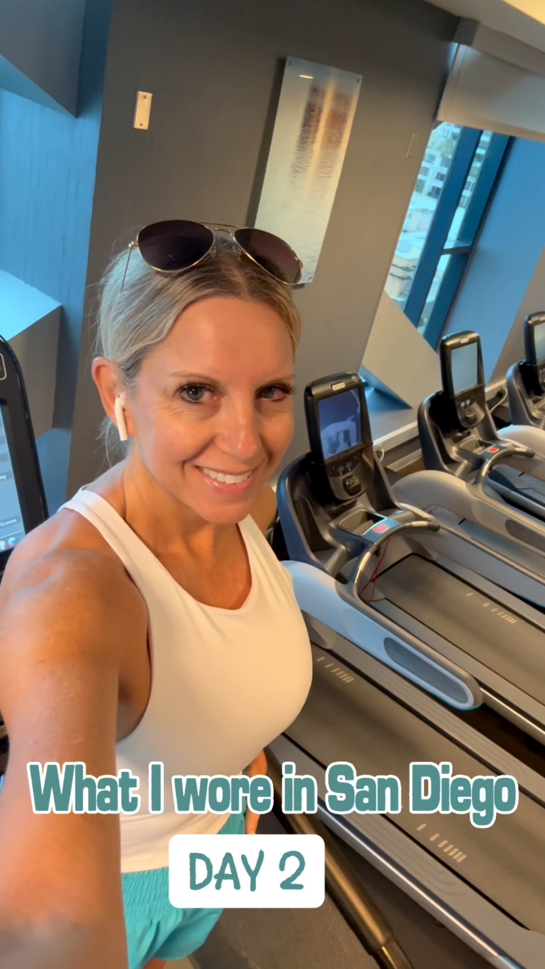 What I wore in San Diego day 2….

Gym outfit @gap
Pool outfit @amazon & @oldnavy
Pier outfit @amazon & @loft
Gaslamp outfit @amazon 

Wearing my usual sizes in all pieces…S tops. S or 4 bottoms, M sports bra & swimsuit, 7 shoes.  