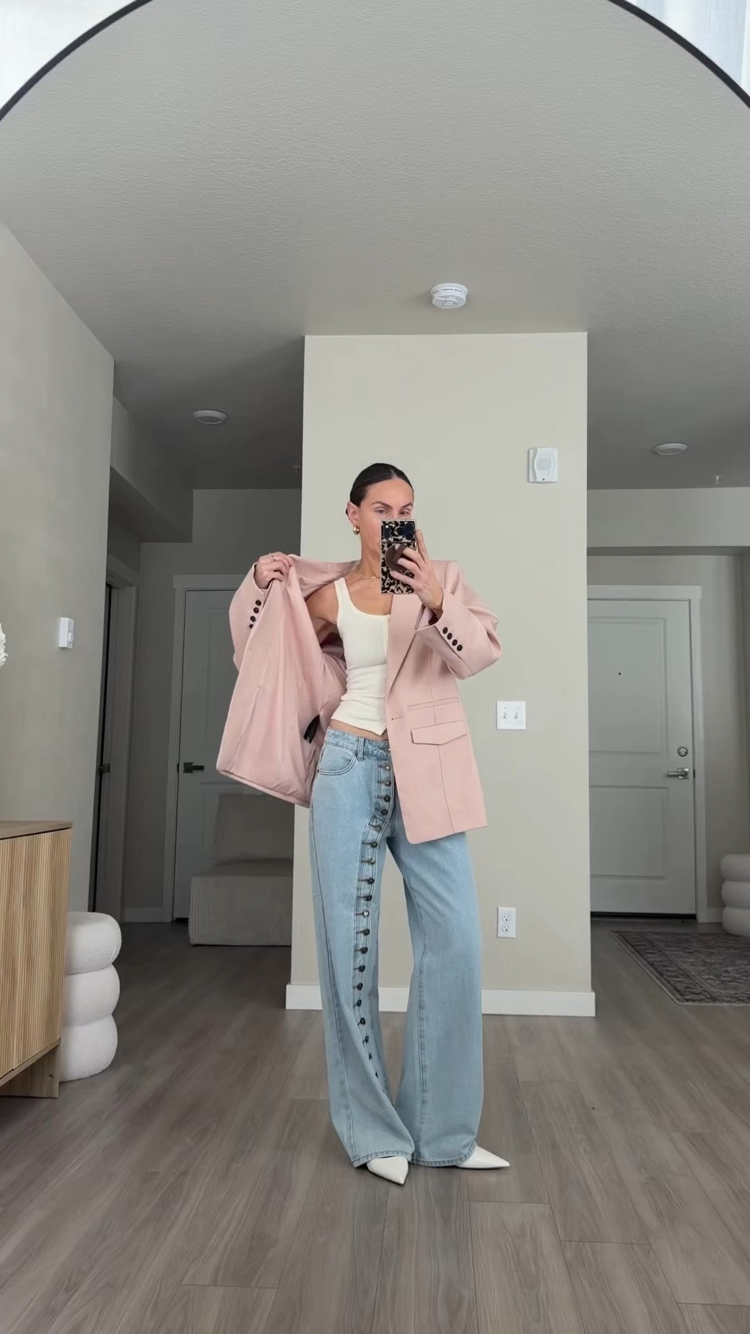 pale pink blazer 
jeans with fake buttons. wearing size small. if in between size down for jeans 
top is size small