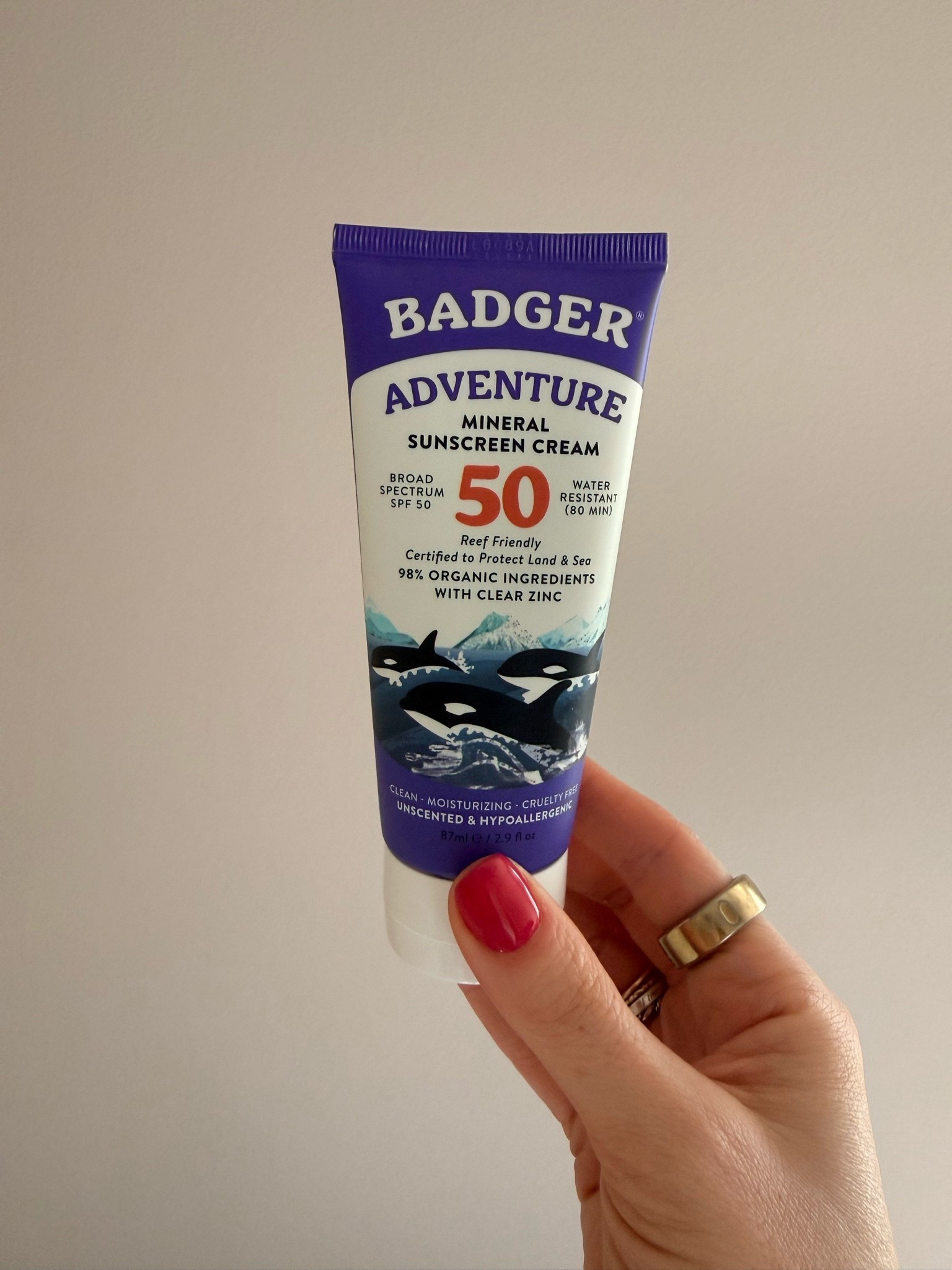 Clean spf! Gets a good rating on the Yuka app

#LTKTravel #LTKSwim