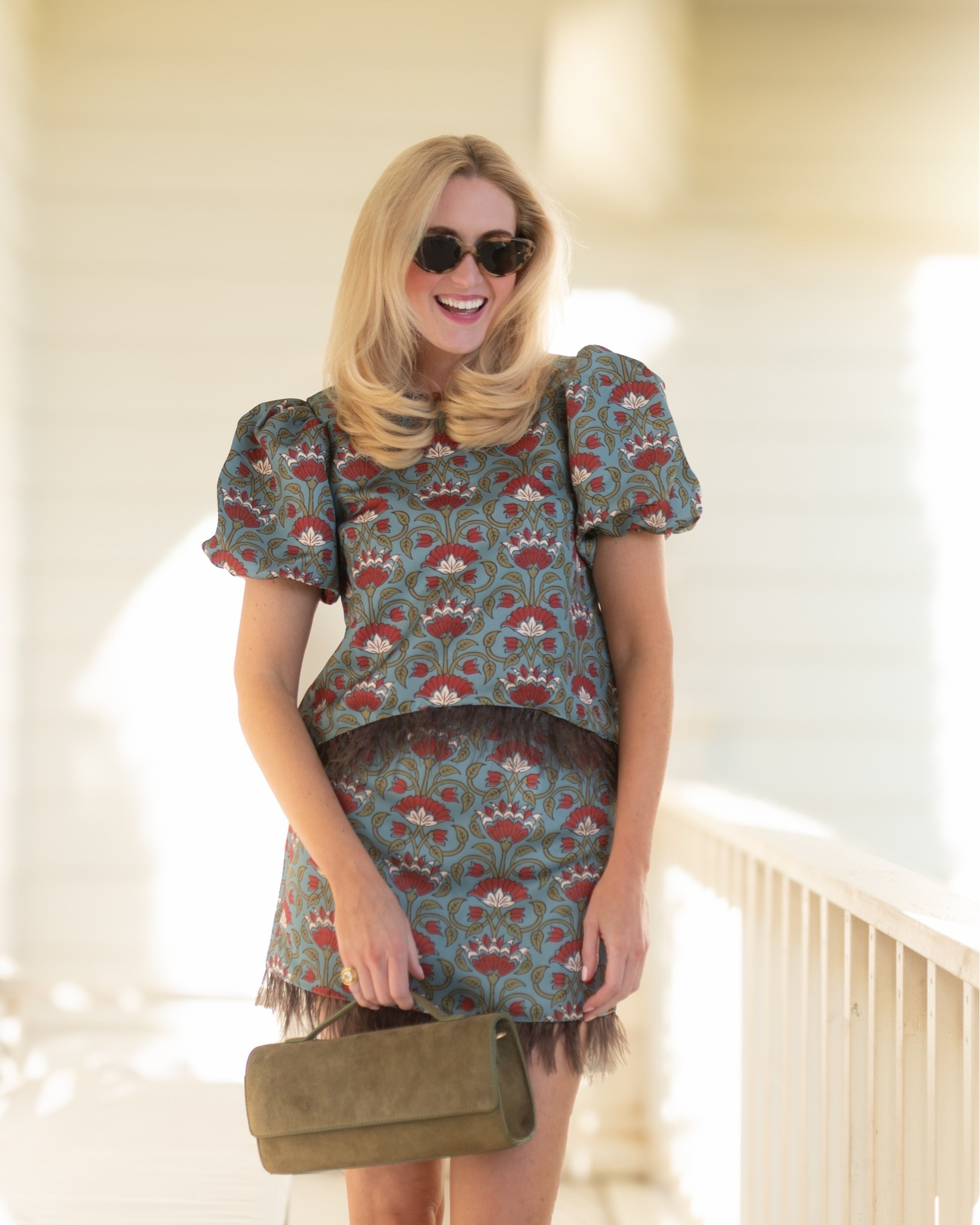 @Avara set for Fall and Holidays is absolutely darling! I’m wearing a small top and a medium bottom (I could have gone up to a large bottom though!)