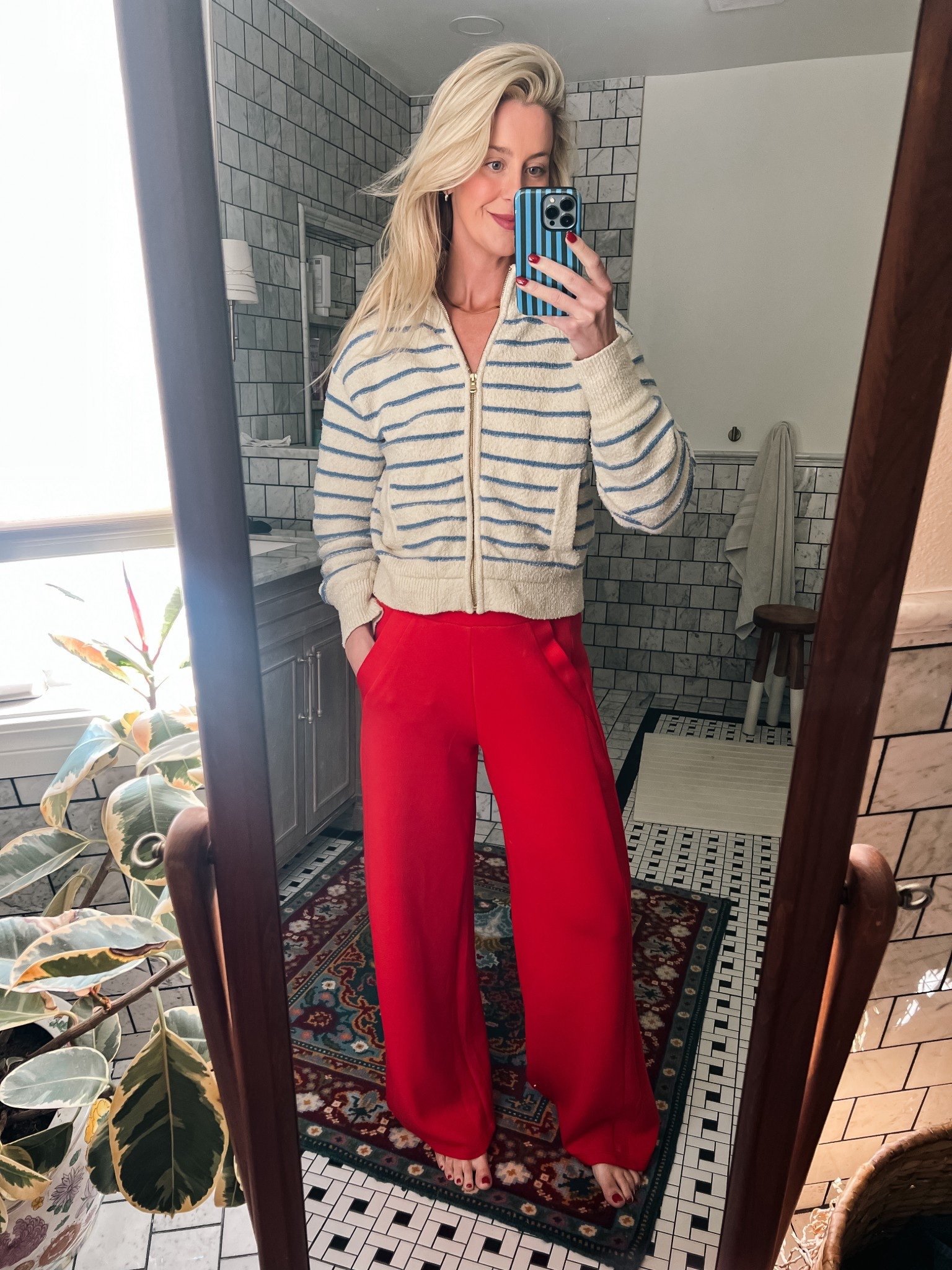 The spanx sweatpants I swear by are on sale with free shipping! I still feel so put together when I throw these on! They also have a tall option 🙌🏻. #spanx 

#LTKmomlife #LTKootd #LTKSaleAlert
