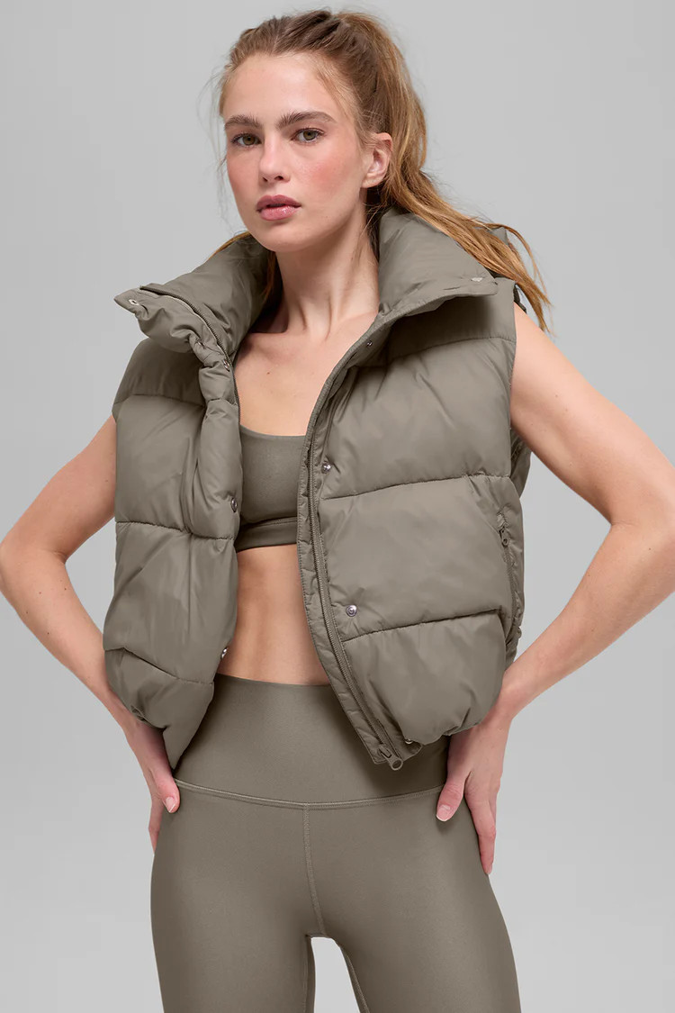 Gold Rush Puffer Vest | Alo Yoga (US)