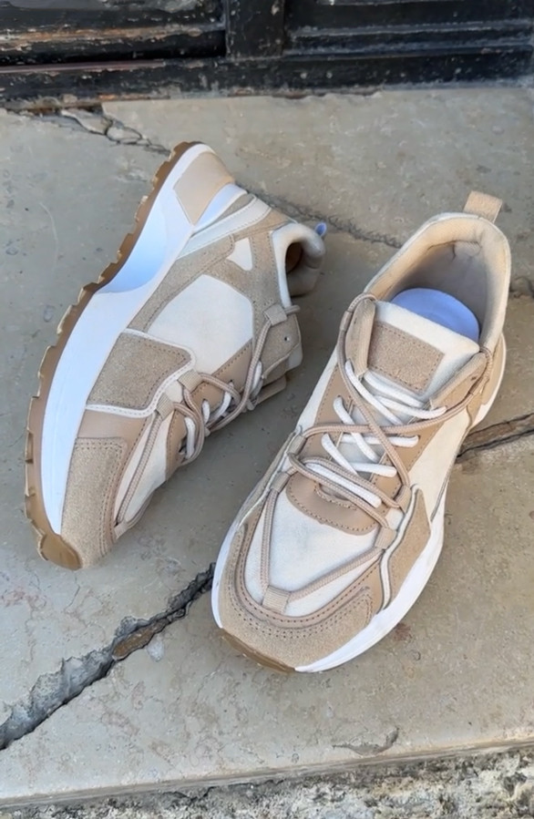 Dad Sneaker Paris Beige | Fashionmusthaves.nl | The Musthaves (NL)