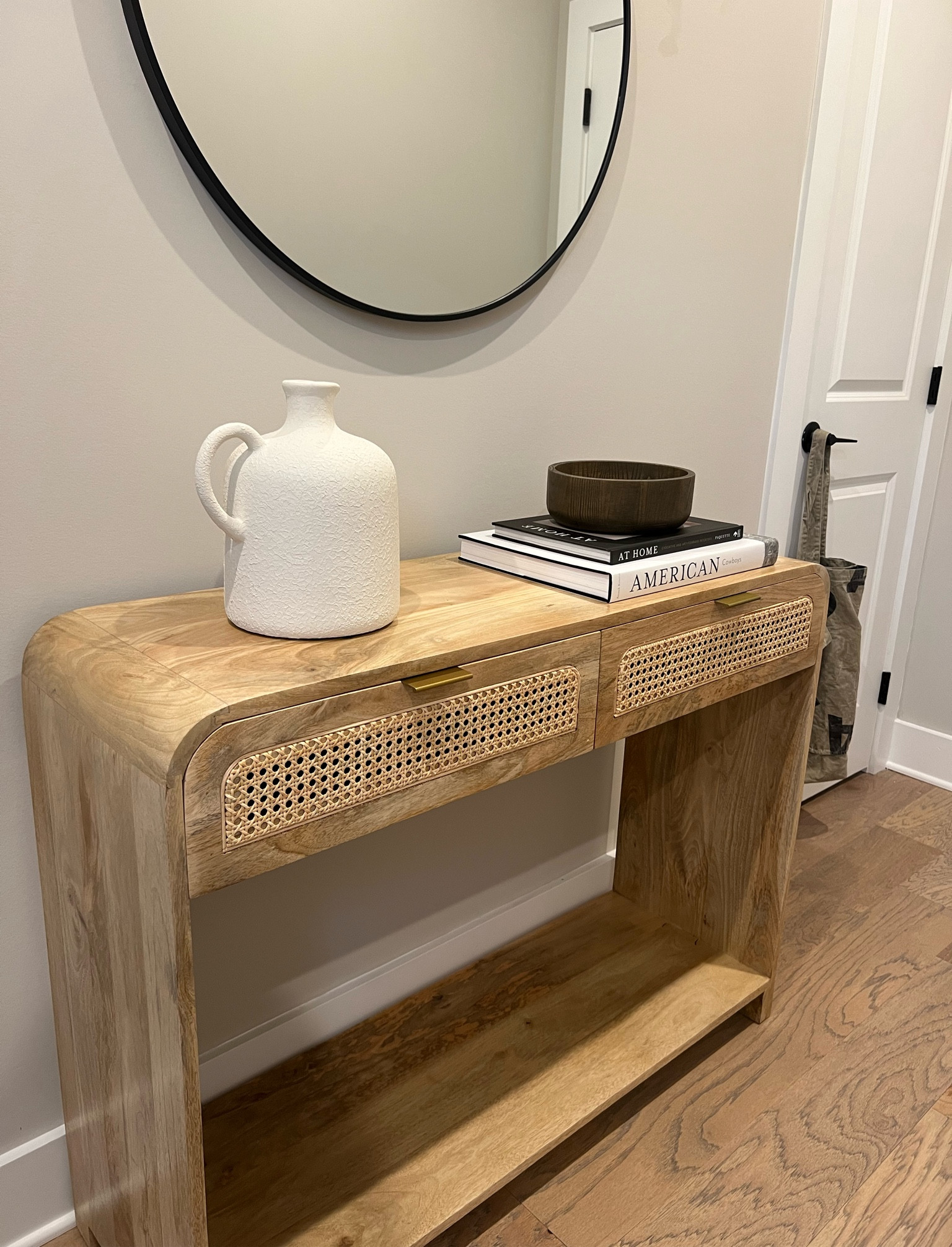 entry way ✔️

#LTKSaleAlert #LTKHome