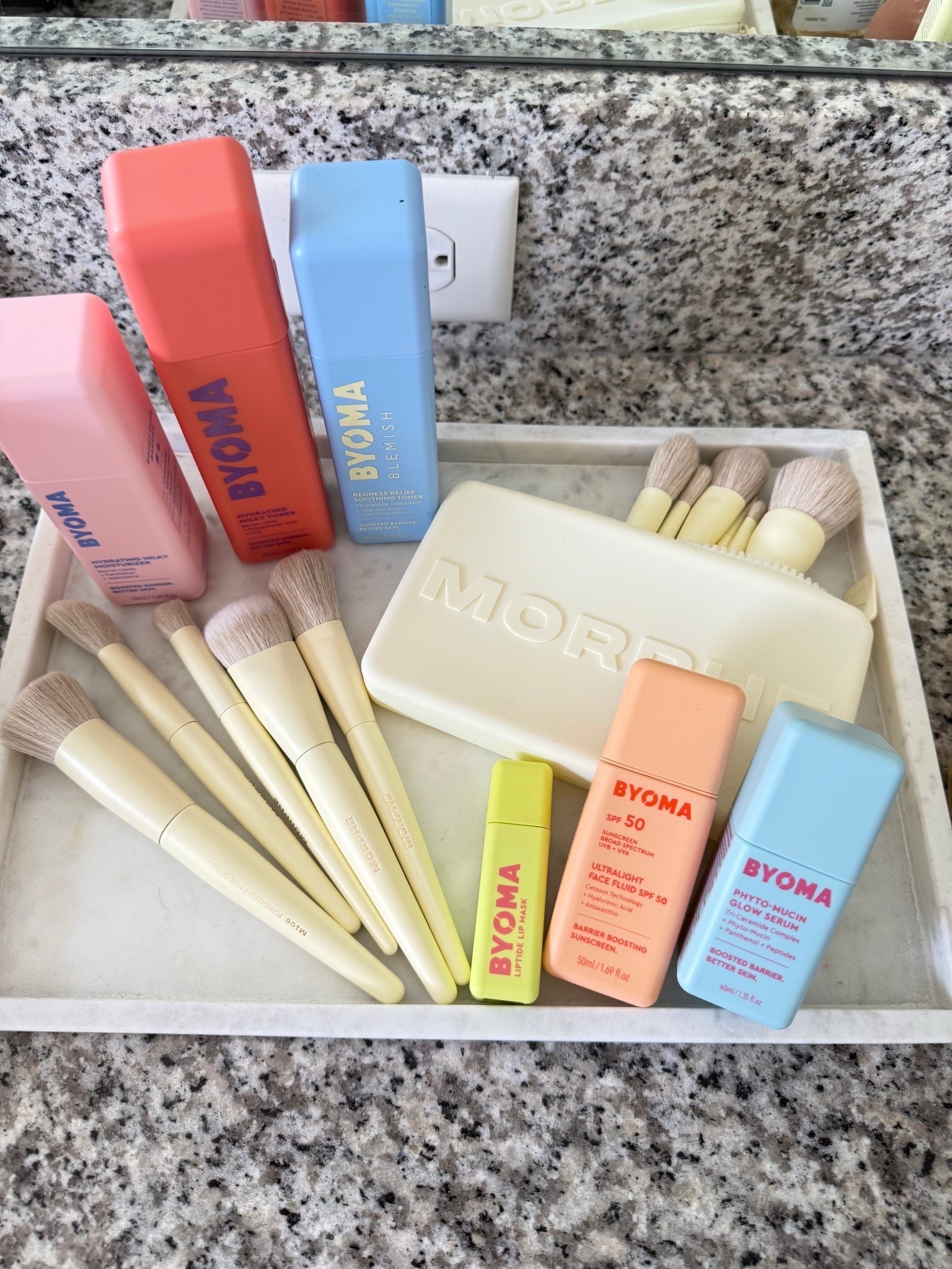 Run don’t walk target has Byoma 50% off!!

#byoma #byomaskincare #skincare #target #targetcircleweek 

#LTKgrwm #LTKselfcare #LTKmorningroutine