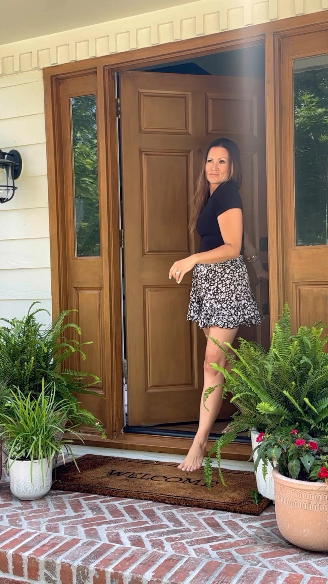 Link for the exact faux wood kit I used that is INCREDIBLE, as well as everything I can link on the front porch for you! 🤍

#LTKHome #LTKVideo