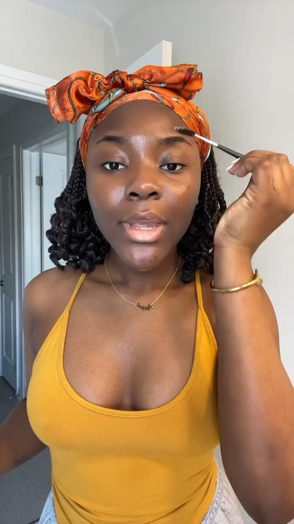 ♡ PRODUCTS USED ♡
Elf Brow Lift
Elf Halo Glow Liquid Filter (Shade 8)
Fenty Beauty Eaze Drop Blurring Skin Tint (Shade 21)
Juvia's Place Concealer (Shade 12)
Rare Beauty Liquid Blush (Grateful)
Covergirl TrueBlend Concealer
Huda Beauty Loose Setting Powder (Banana Bread)
Patrick Ta Blush (She’s Giving)
Fenty Beauty Bronzer (Mocha Mami)
NYX Soft Matte Lip cream (Abu Dhabi)

#LTKVideo #LTKGiftGuide #LTKbeauty