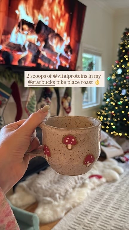 #ad #Vitalpartner cozy mornings have been bringing me SO much joy lately. Love the easy addition to my routine with @vitalproteins in my @starbucks coffee. both available at @target now!! #TargetPartner #Starbucksathome @Shop.LTK #liketkit #Target 