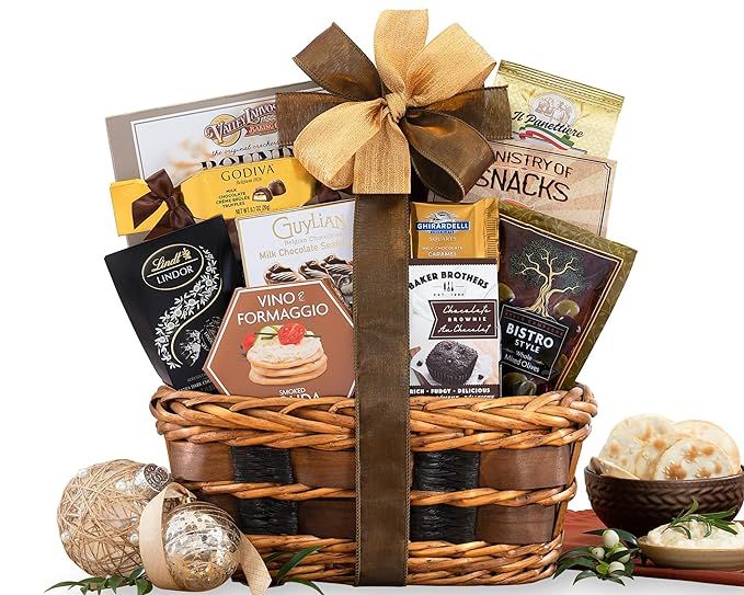 The Bon Appetit Gourmet Gift Basket by Wine Country Gift Baskets Gift for Families College Studen... | Amazon (US)