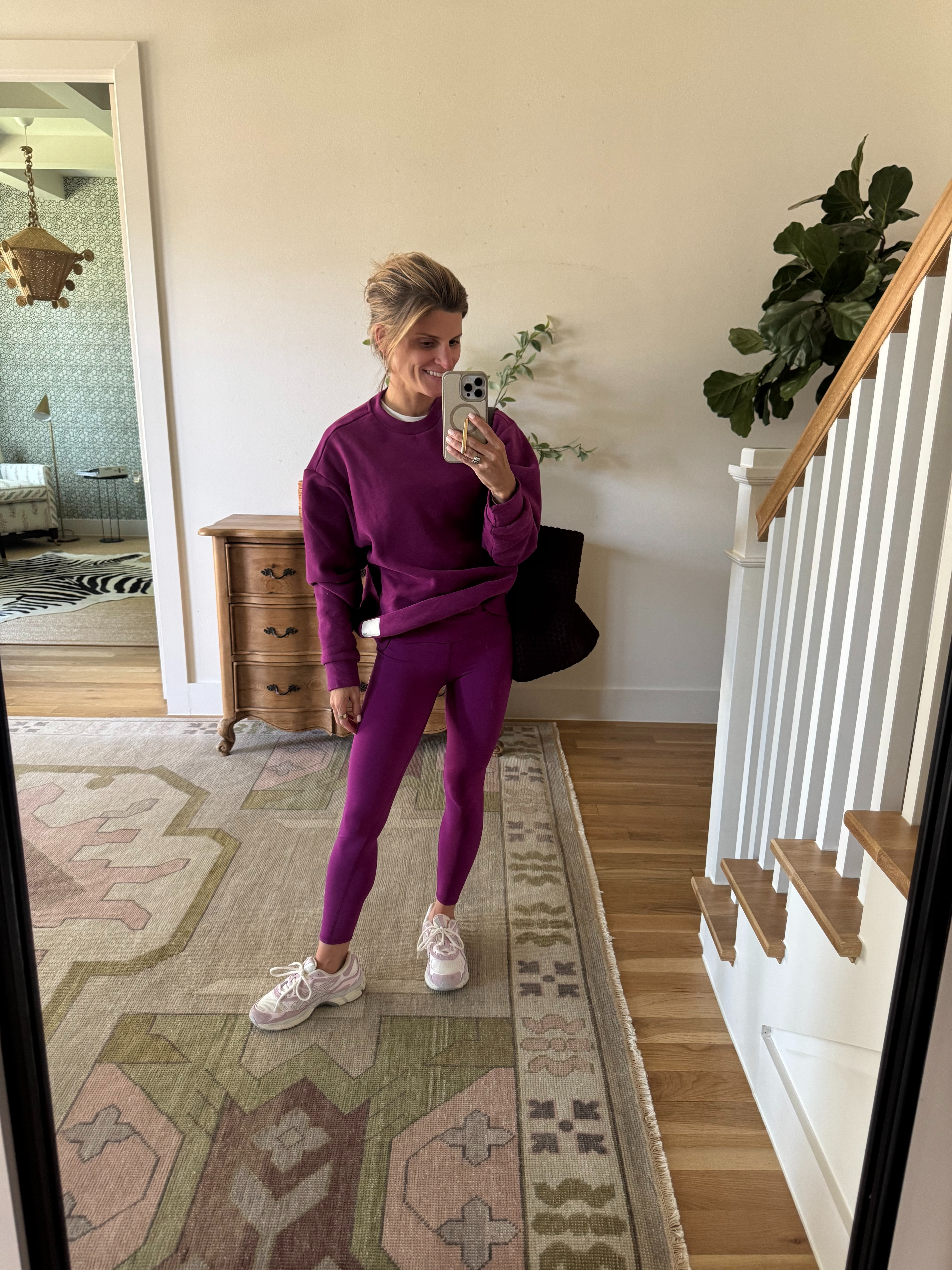Vuori Magenta Set - Wearing XS in leggings and pullover. Rhone Layering tee - wearing Xs. 
 

 