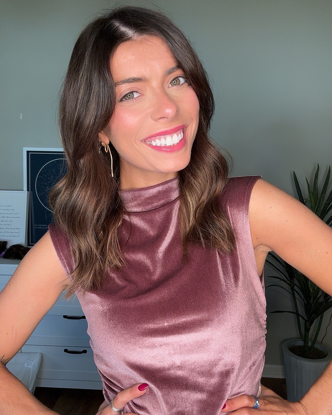 This velvet top is literally the prettiest tank top. It’s so trendy and classy. It’s holiday coded since it comes in a beautiful green and many other colors! 

#LTKHoliday #LTKSeasonal #LTKFindsUnder50